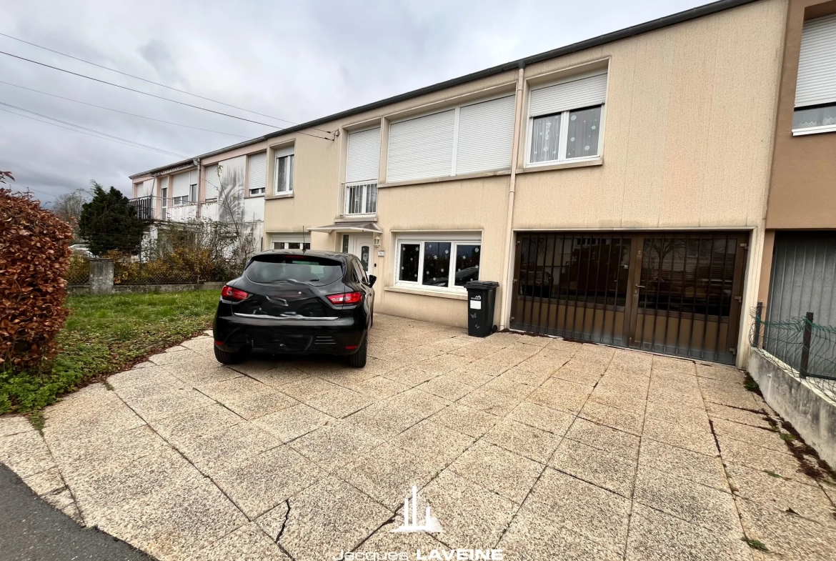 Maison à vendre à Metz avec 4 chambres, jardin et garage - Idéal investissement 