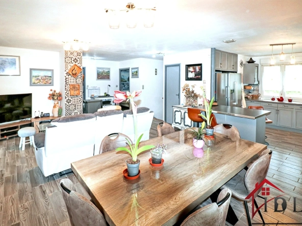 Vente d'une maison rénovée de 115 m² à Granges-sur-Vologne, proche Gérardmer 