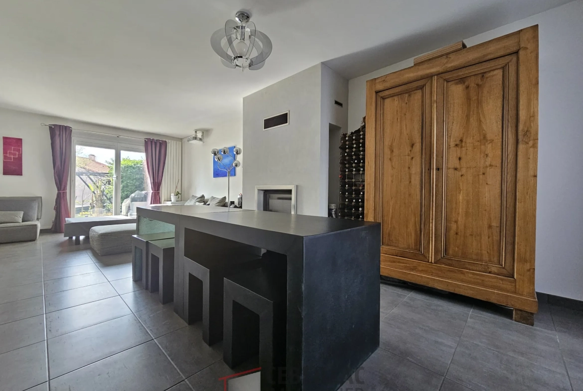 Maison familiale à Clermont-Ferrand avec jardin et garage - 110 m² 