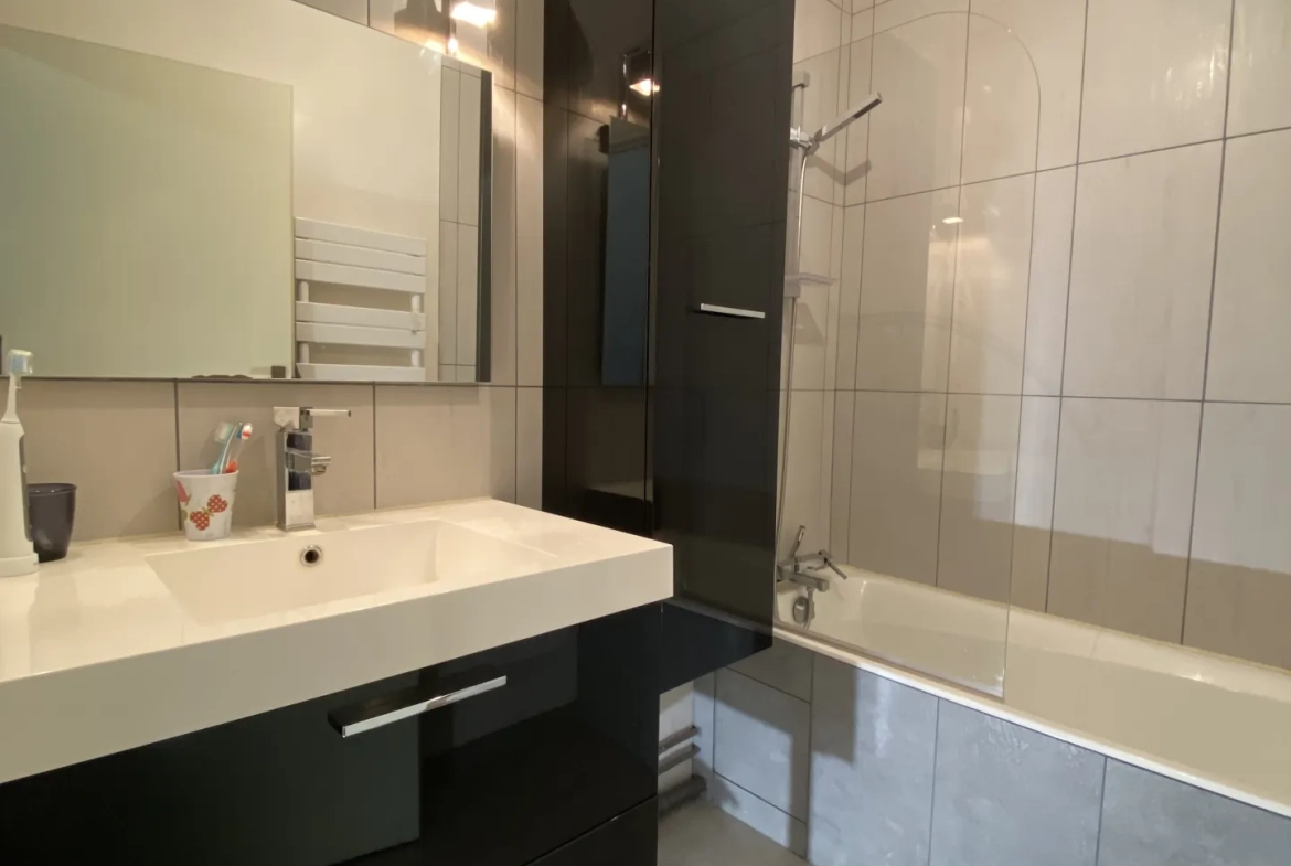 Maison familiale à Clermont-Ferrand avec jardin et garage - 110 m² 