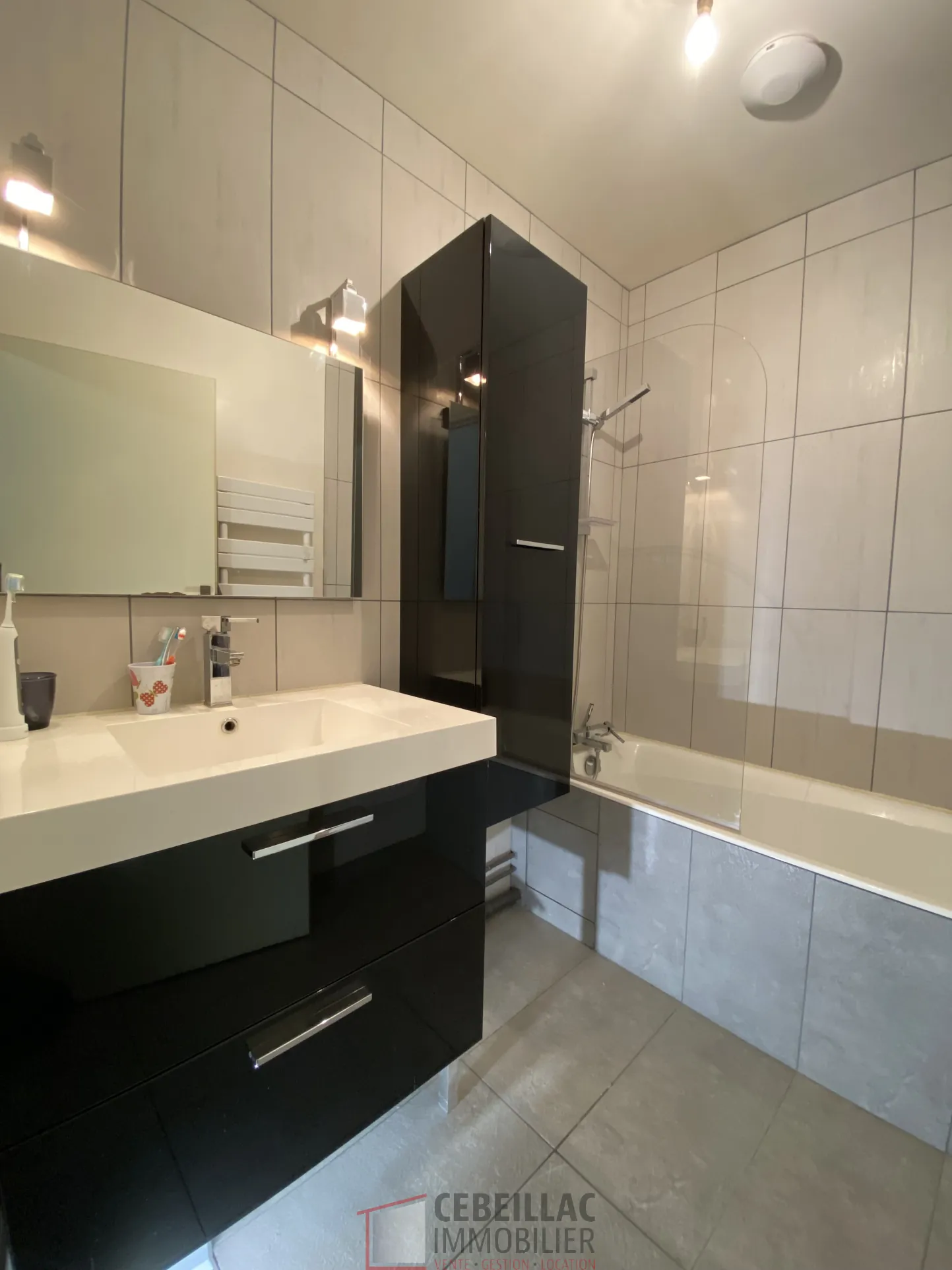 Maison familiale à Clermont-Ferrand avec jardin et garage - 110 m² 
