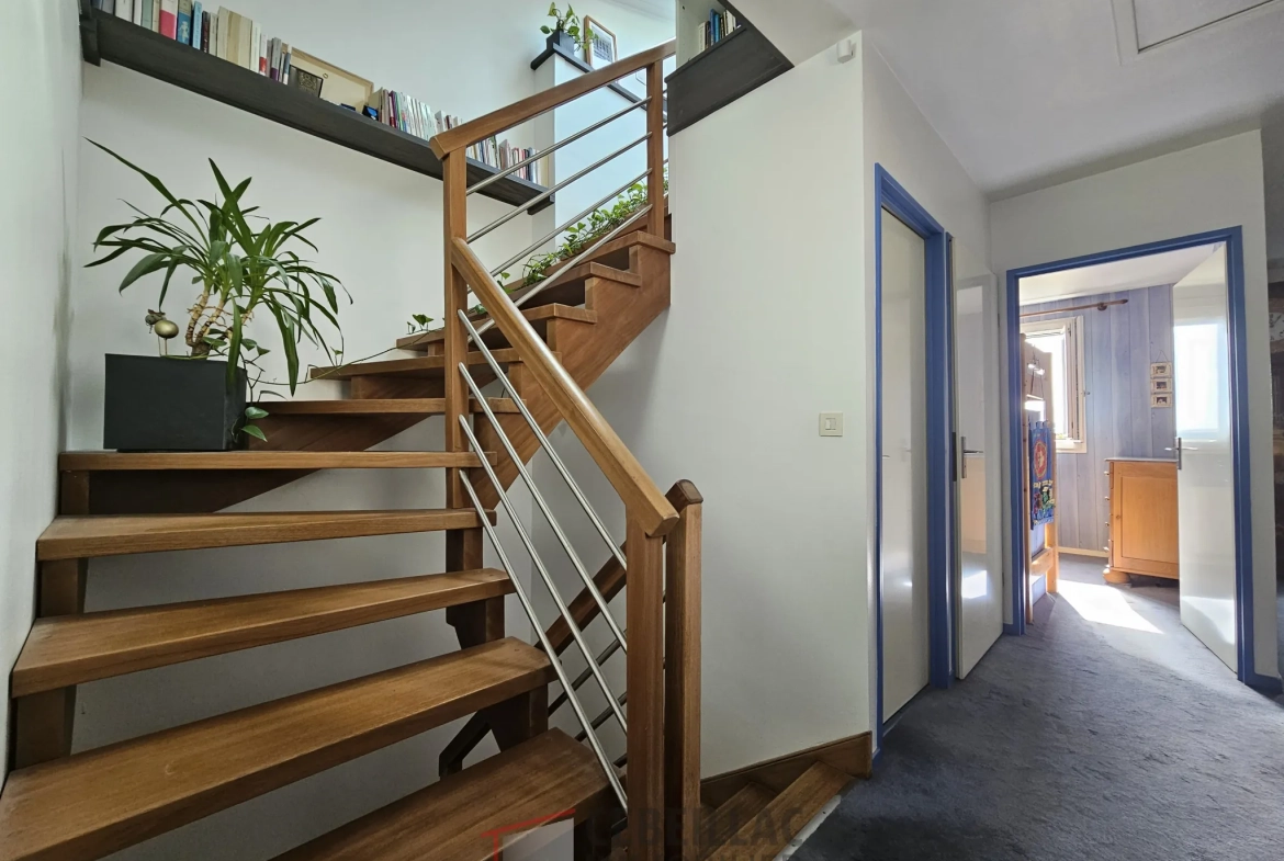 Maison familiale à Clermont-Ferrand avec jardin et garage - 110 m² 