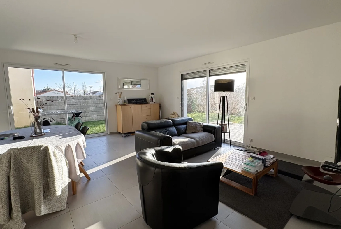 Pavillon moderne à vendre à Toutlemonde proche Cholet avec jardin et garage 