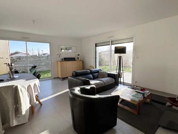 Pavillon moderne à vendre à Toutlemonde proche Cholet avec jardin et garage