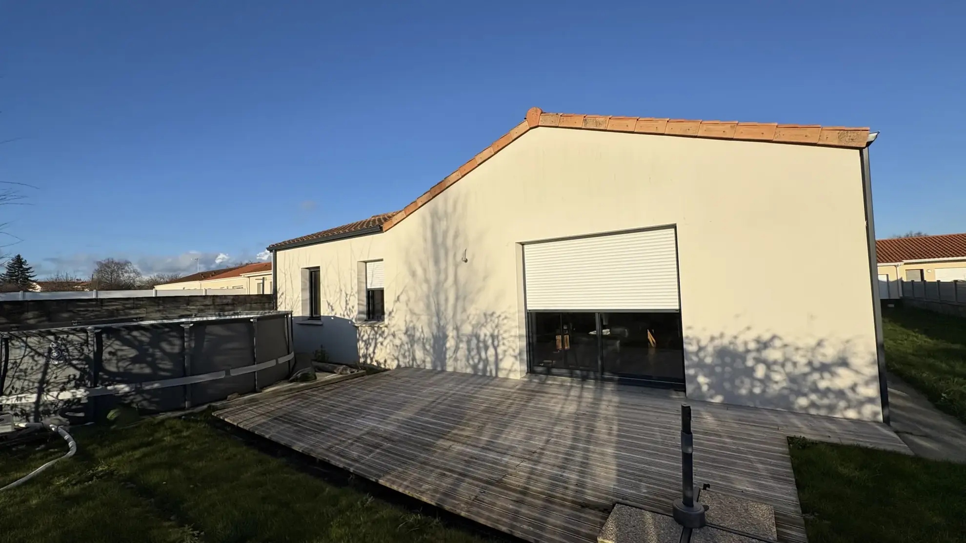 Pavillon moderne à vendre à Toutlemonde proche Cholet avec jardin et garage 