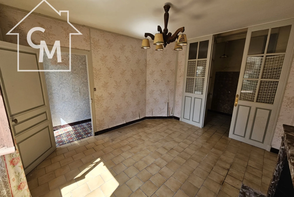 Maison de ville à vendre à Lesigny, 67 m² avec jardin et cabanon 