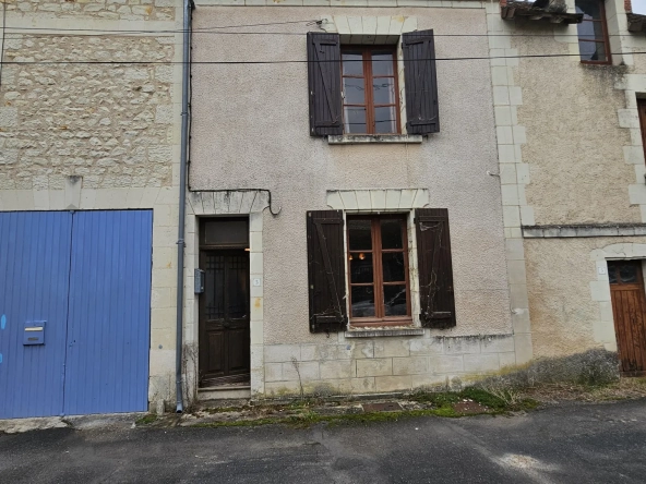 Maison de ville à vendre à Lesigny, 67 m² avec jardin et cabanon