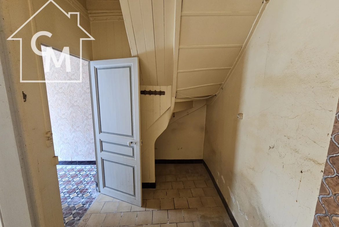 Maison de ville à vendre à Lesigny, 67 m² avec jardin et cabanon 