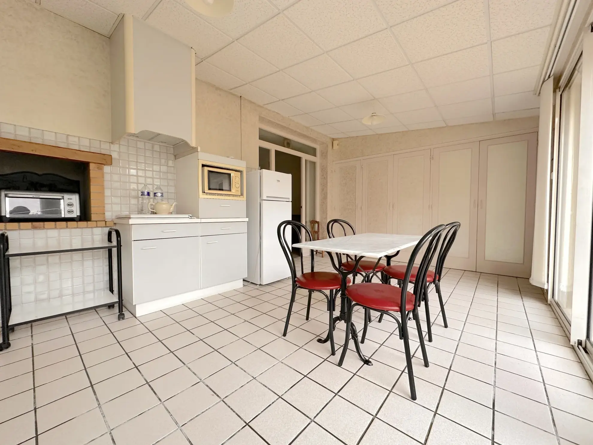Maison en pierre à vendre au Le Pallet, 5 chambres, jardin, proche gare et commerces 