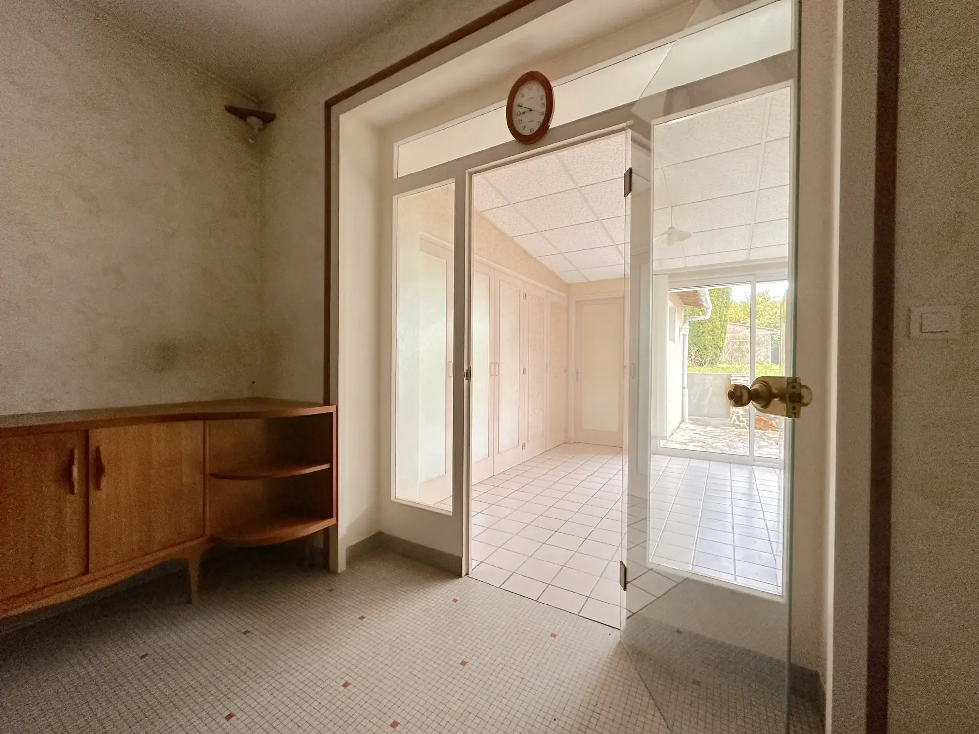 Maison en pierre à vendre au Le Pallet, 5 chambres, jardin, proche gare et commerces 