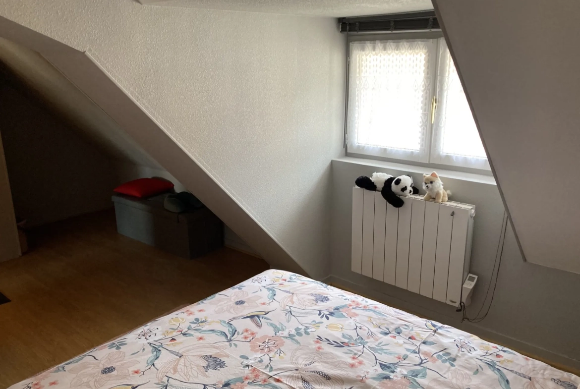 Charmante maison à Pougues-les-Eaux avec garage et terrain, idéale pour investissement ou résidence principale 