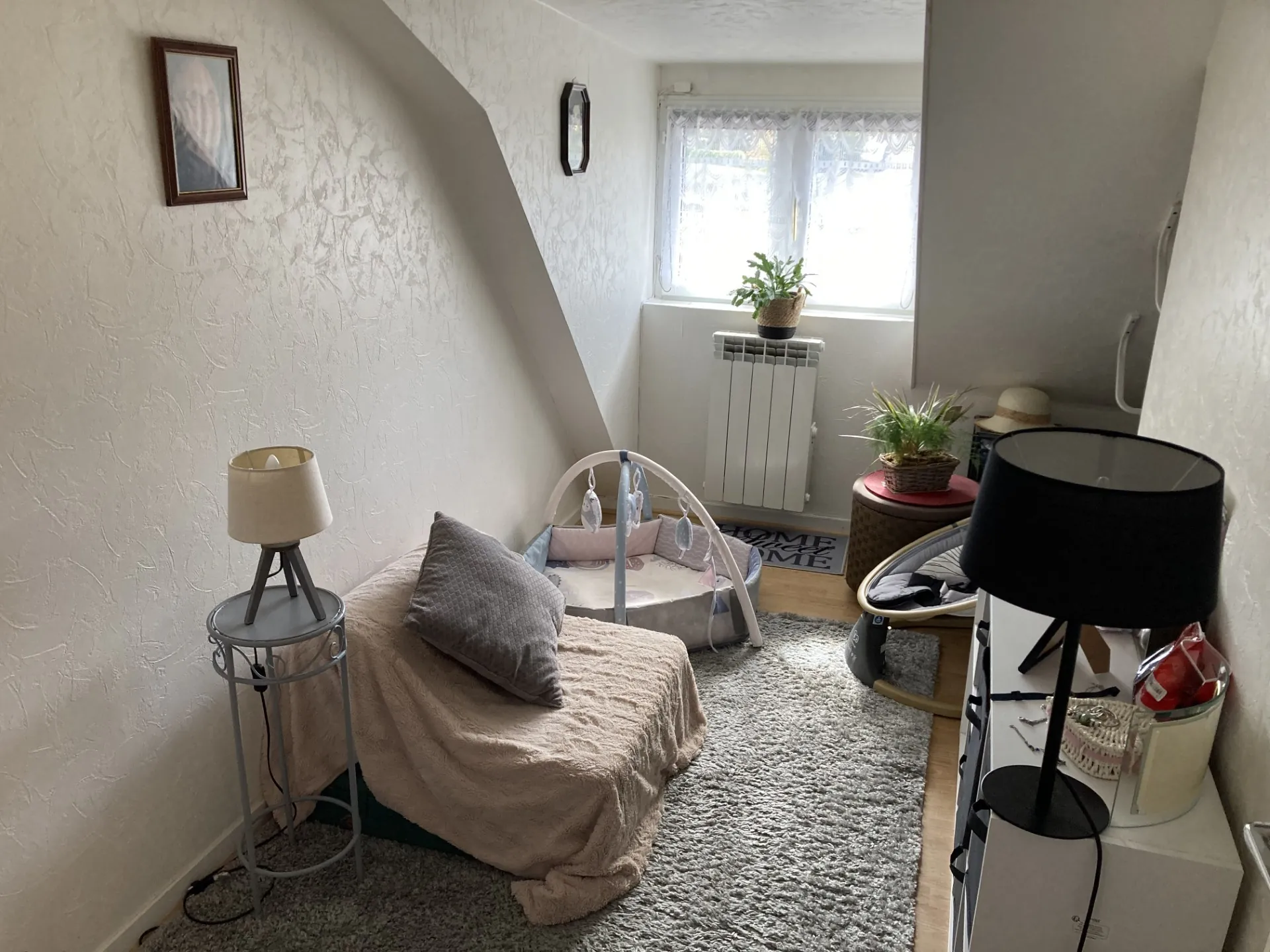Charmante maison à Pougues-les-Eaux avec garage et terrain, idéale pour investissement ou résidence principale 