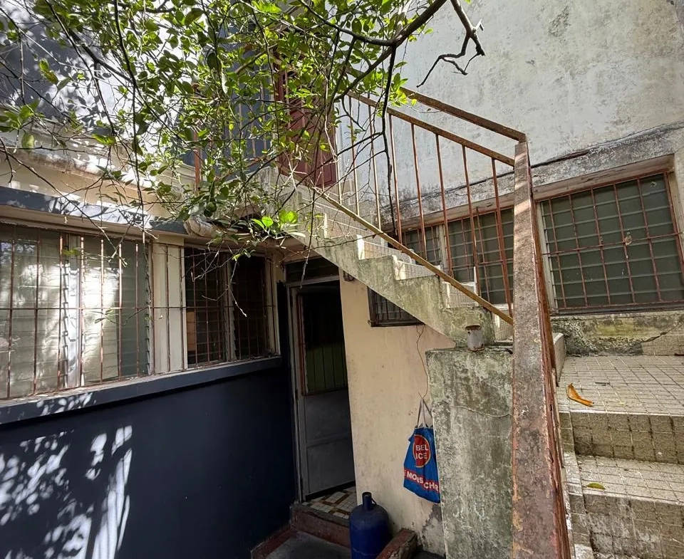 Maison à Fort-de-France Sainte-Thérèse, potentiel d'investissement et aménagements multiples 