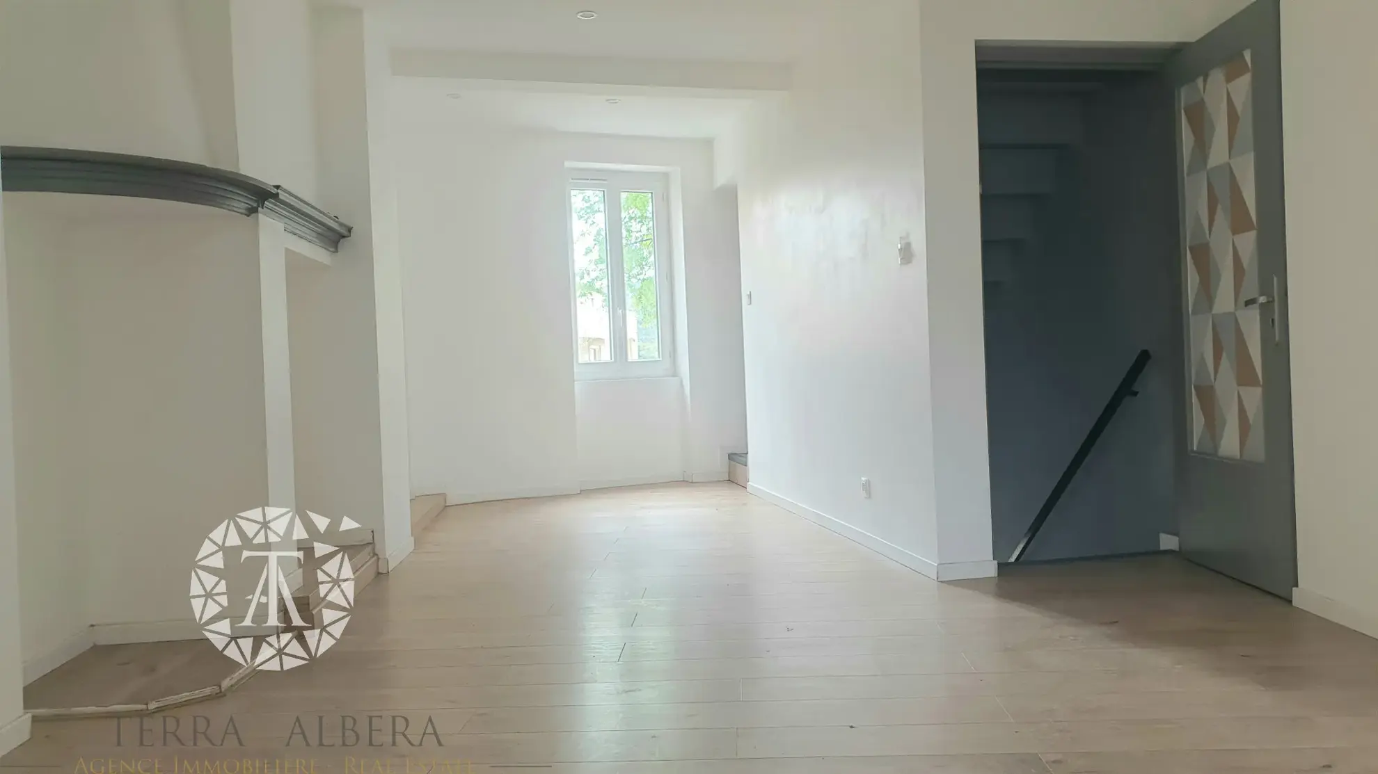 Maison de village rénovée avec garage et vue sur le Canigou à Sorede 