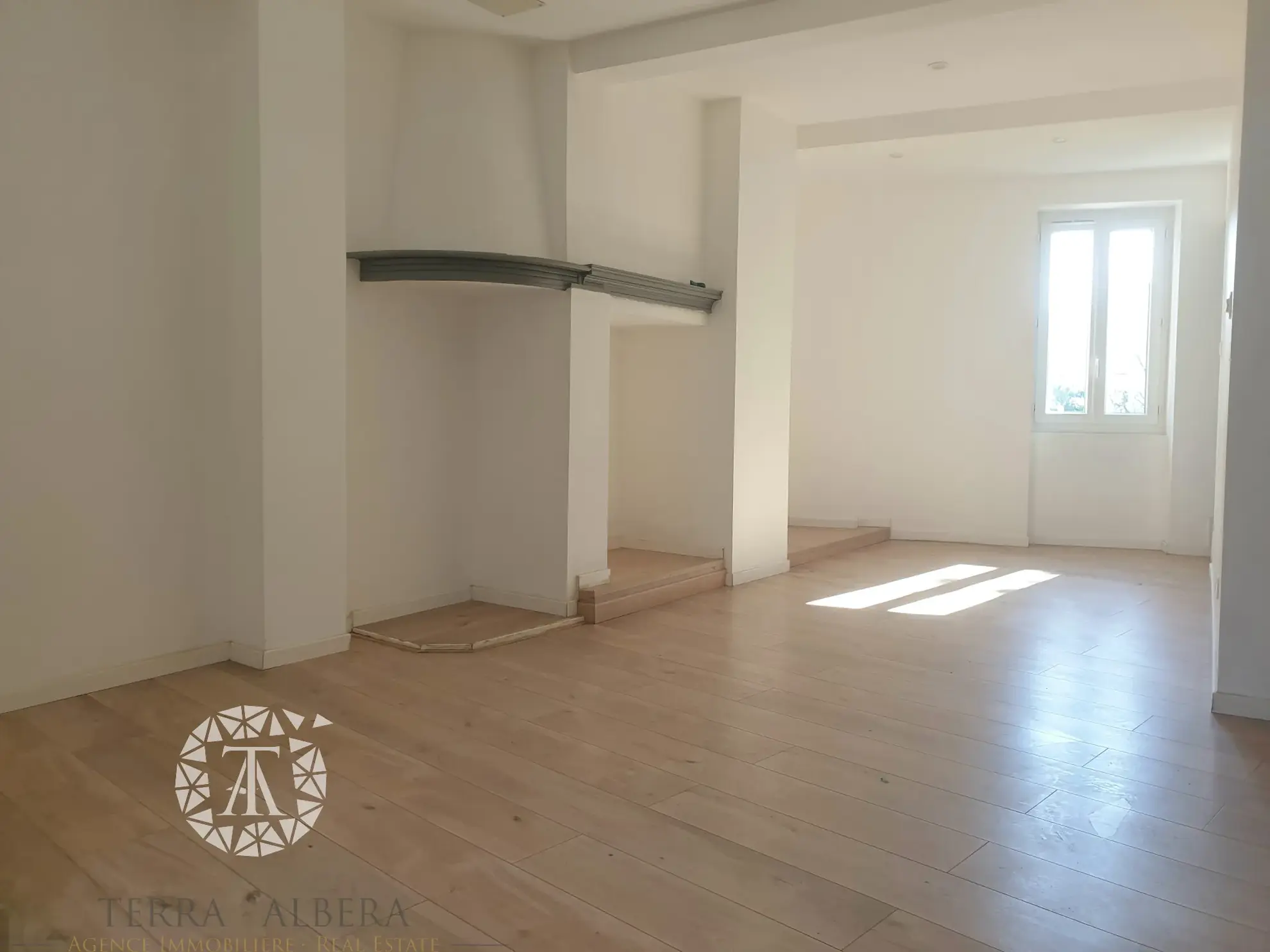 Maison de village rénovée avec garage et vue sur le Canigou à Sorede 