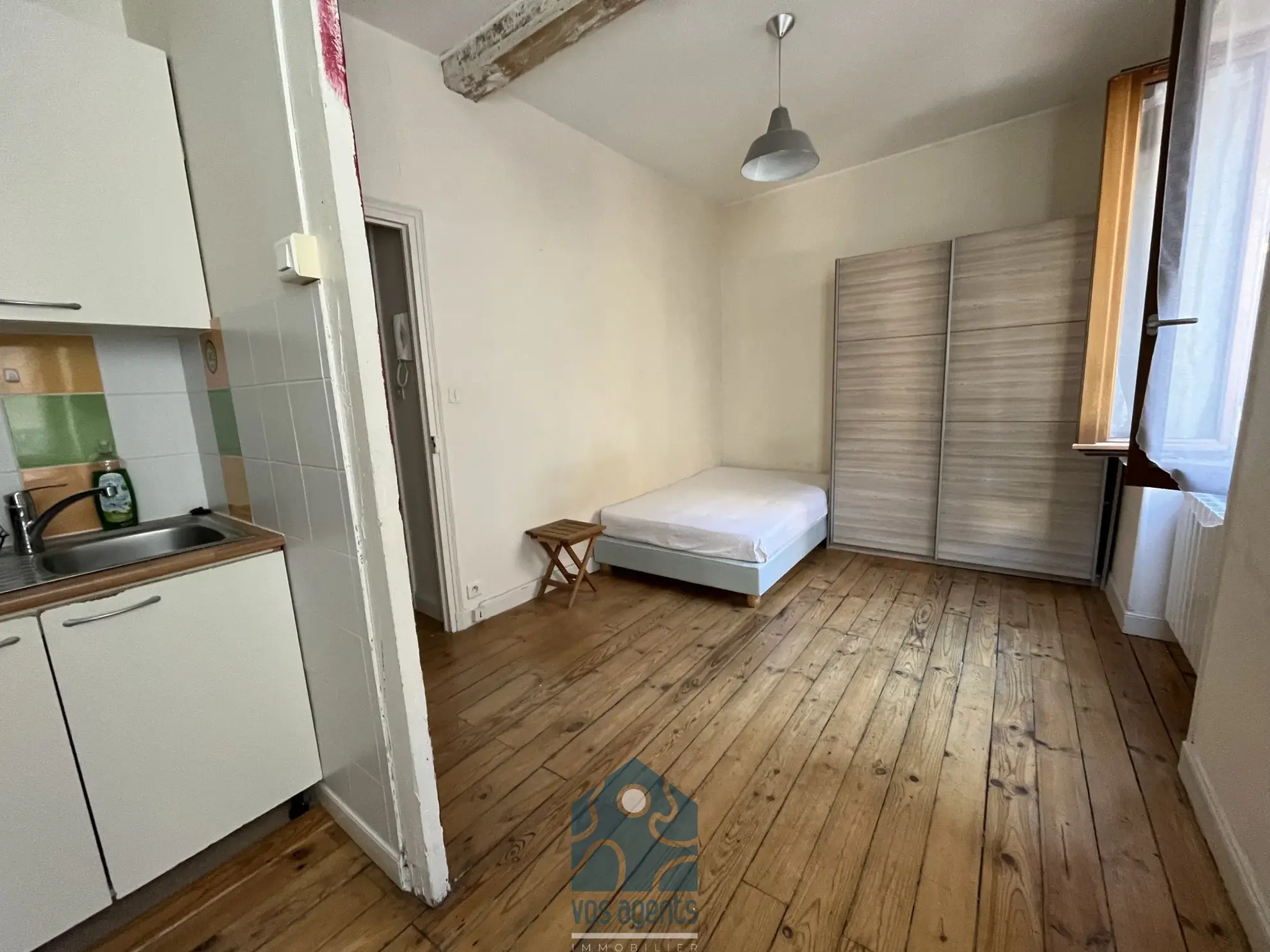 Studio de 20,5 m² à Clermont-Ferrand centre-ville, résidence calme et ancien immeuble 