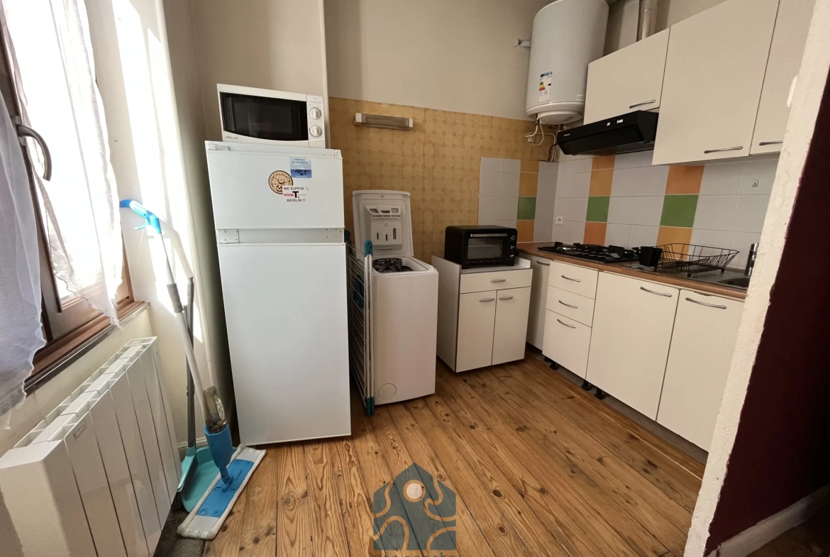 Studio de 20,5 m² à Clermont-Ferrand centre-ville, résidence calme et ancien immeuble 