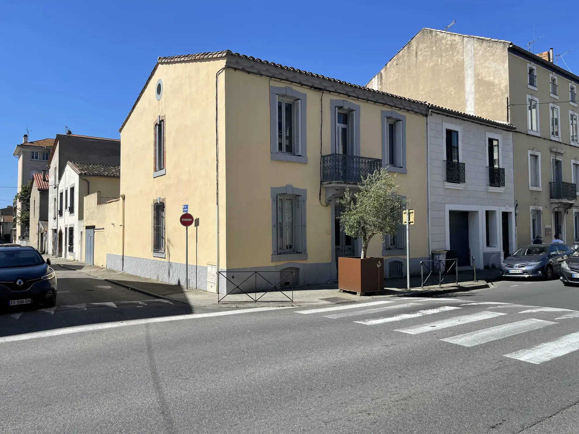 Magnifique maison bourgeoise de 178 m² au cœur de Carcassonne avec jardin et garage 