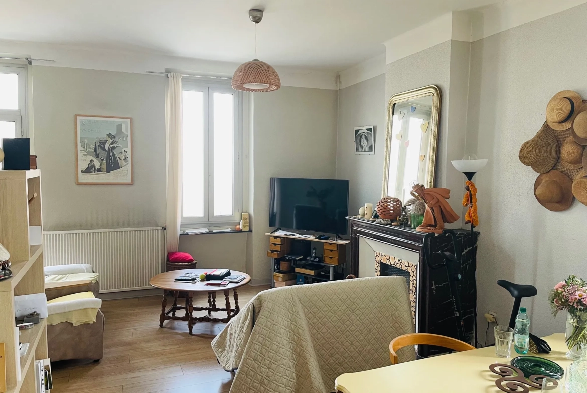 Magnifique maison bourgeoise de 178 m² au cœur de Carcassonne avec jardin et garage 