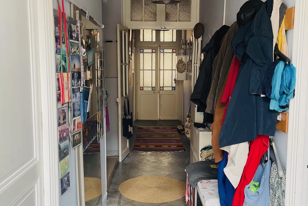 Magnifique maison bourgeoise de 178 m² au cœur de Carcassonne avec jardin et garage 