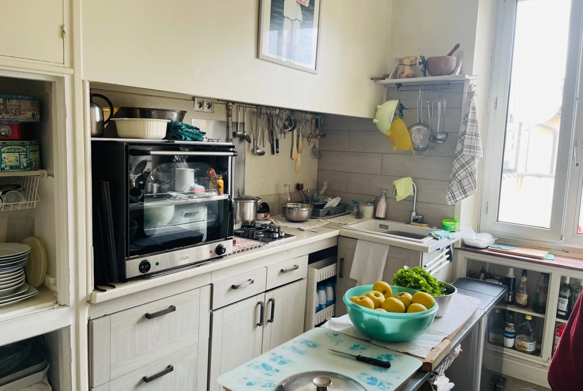 Magnifique maison bourgeoise de 178 m² au cœur de Carcassonne avec jardin et garage 