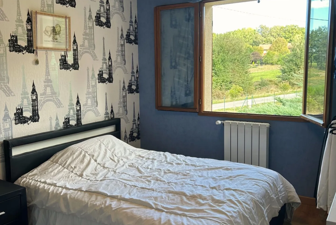 Maison de plain-pied avec sous-sol, piscine et 4 chambres à Bourganeuf 