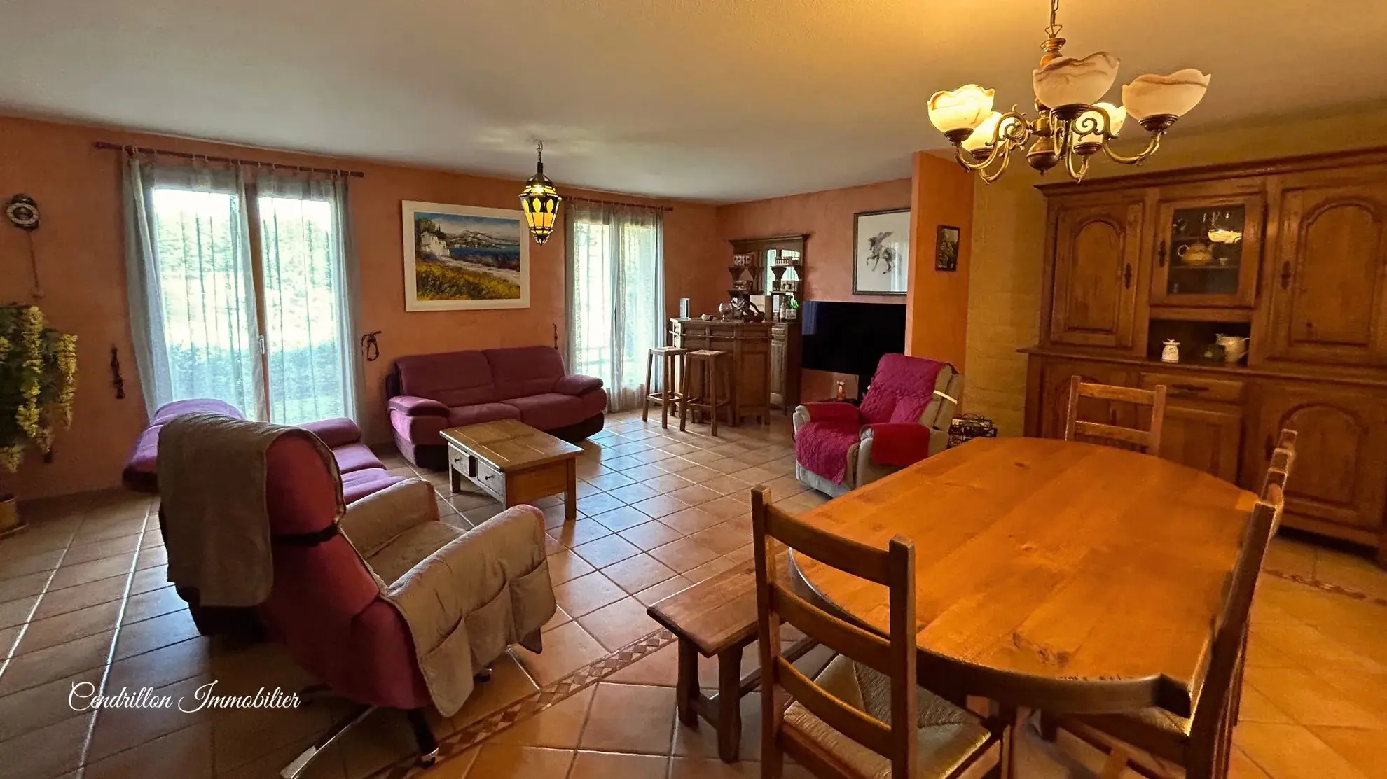 Maison de plain-pied avec sous-sol, piscine et 4 chambres à Bourganeuf 