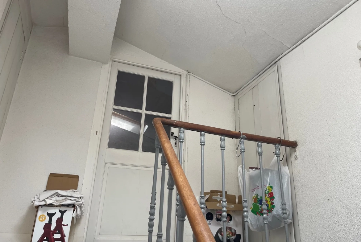 Magnifique maison bourgeoise de 178 m² au cœur de Carcassonne avec jardin et garage 