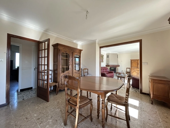 A vendre pavillon individuel à Toul avec grand terrain et sous-sol lumineux 