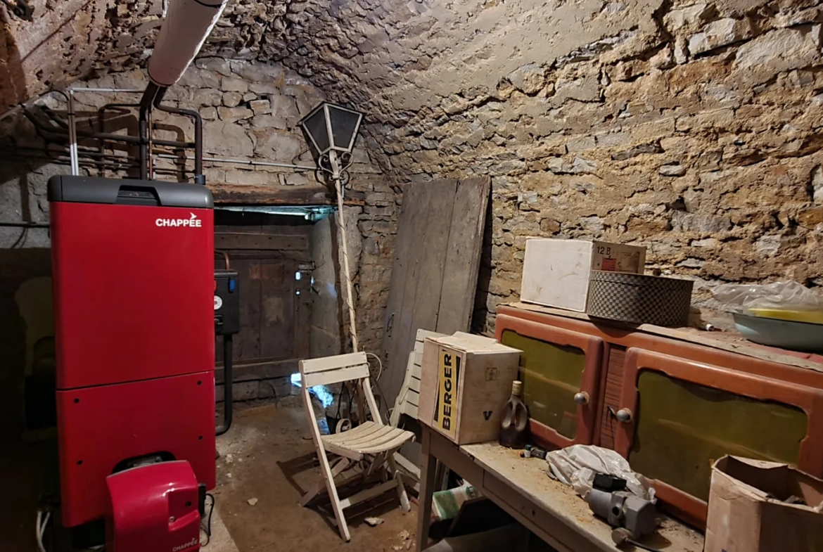 Charmante maison de 140 m² avec vue dégagée à Clamecy en Bourgogne 