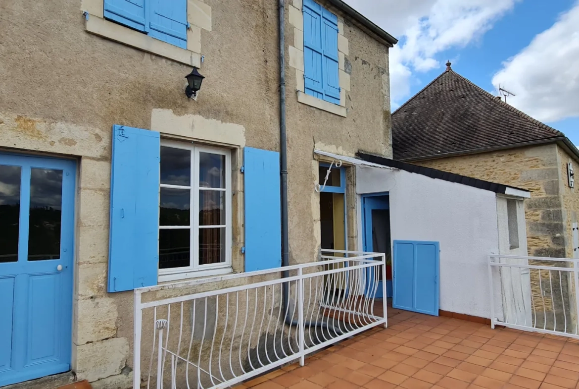 Charmante maison de 140 m² avec vue dégagée à Clamecy en Bourgogne 