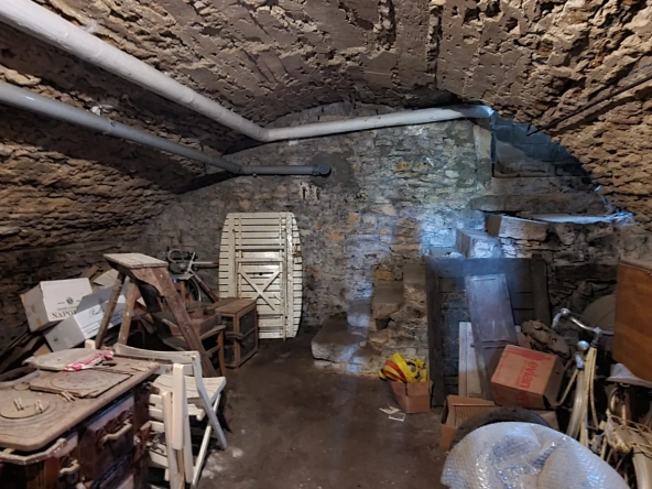 Charmante maison de 140 m² avec vue dégagée à Clamecy en Bourgogne 