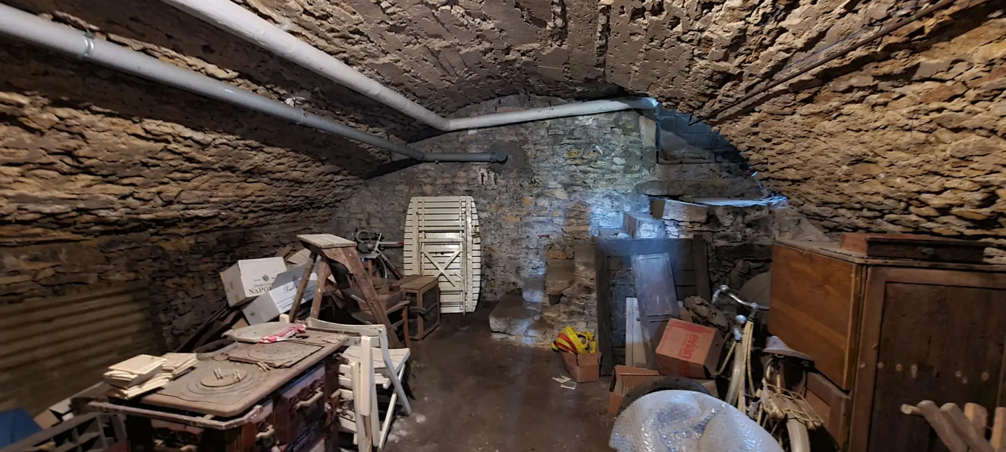 Charmante maison de 140 m² avec vue dégagée à Clamecy en Bourgogne 