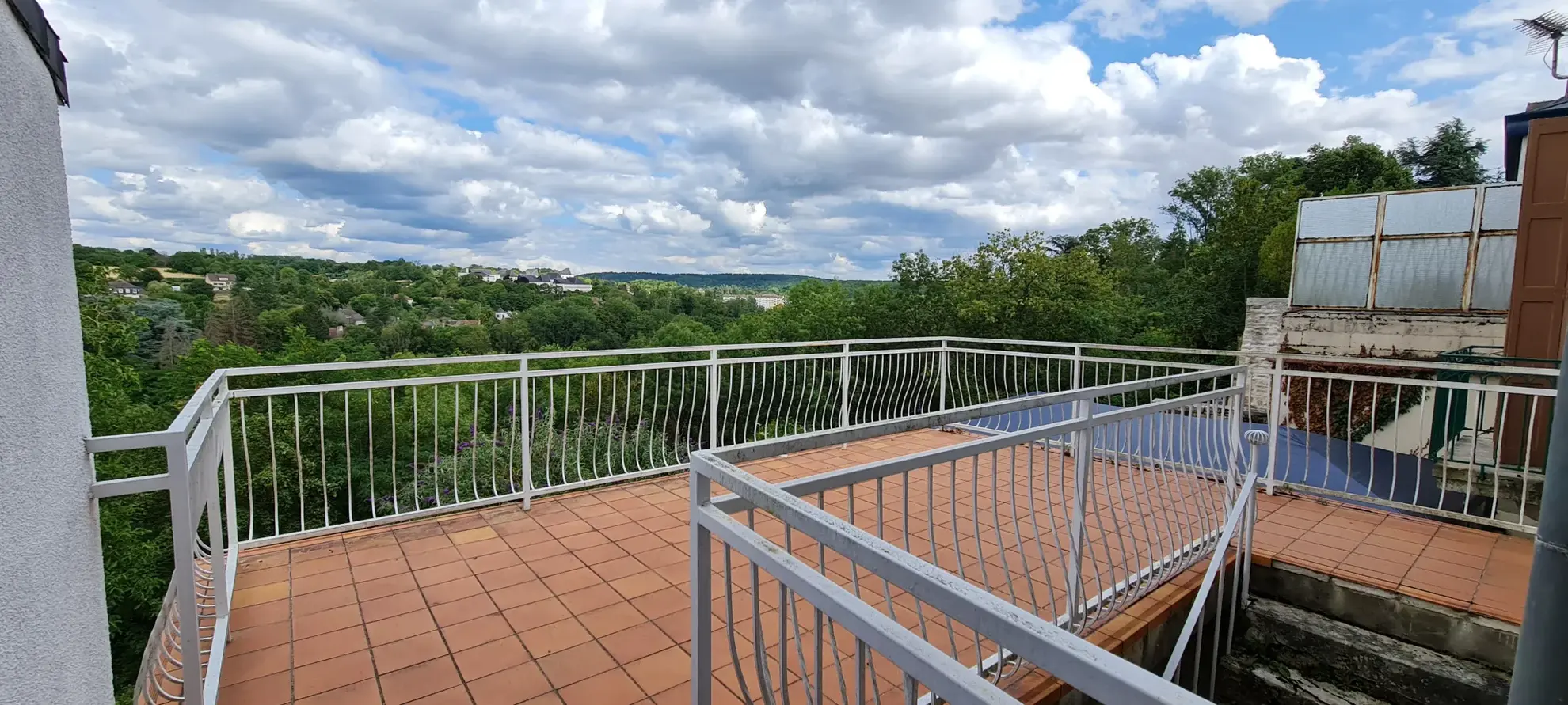 Charmante maison de 140 m² avec vue dégagée à Clamecy en Bourgogne 
