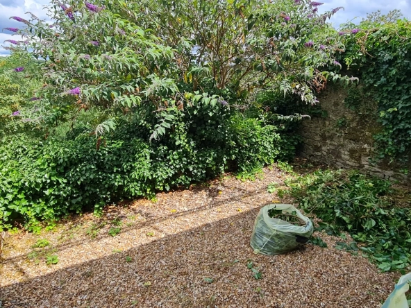 Charmante maison de 140 m² avec vue dégagée à Clamecy en Bourgogne 