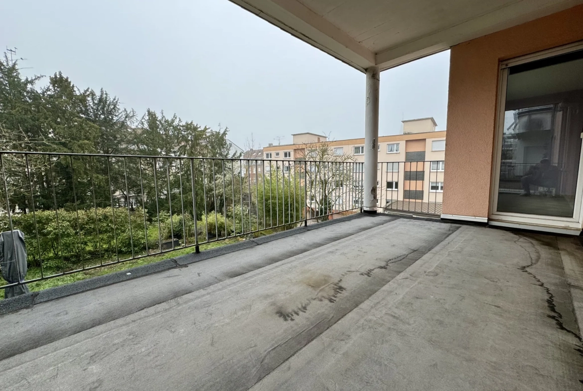 Bel appartement de 130 m² à vendre à Sarreguemines avec terrasse et parking 