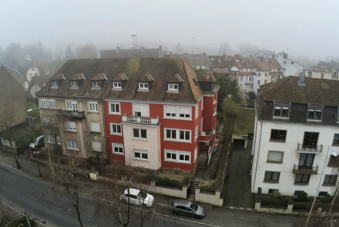 Bel appartement de 130 m² à vendre à Sarreguemines avec terrasse et parking 