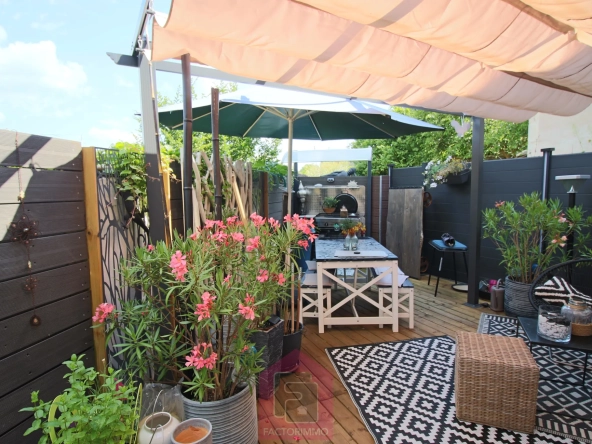 À vendre maison de 85 m² au cœur du village de Puy l Eveque