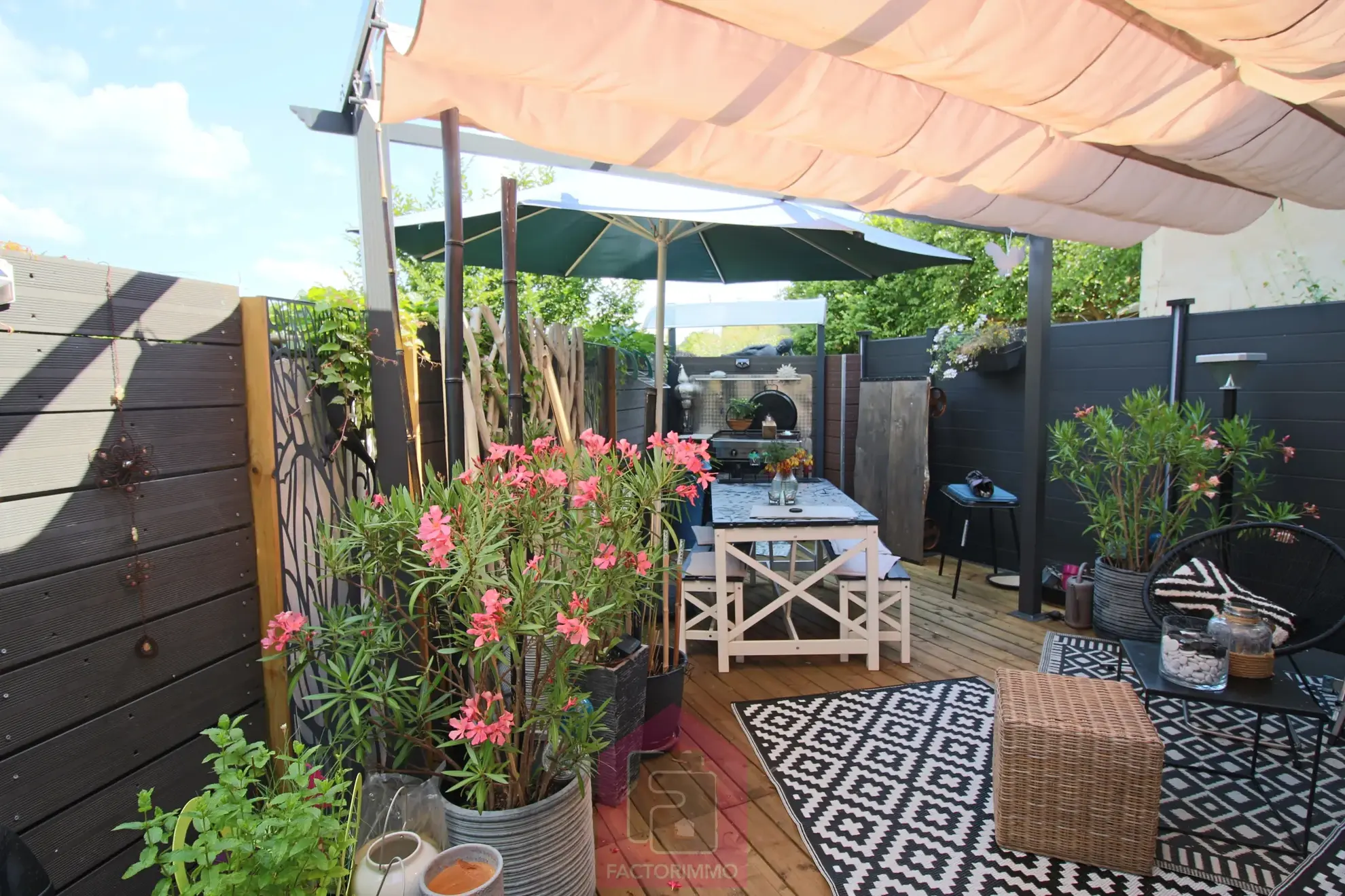 À vendre maison de 85 m² au cœur du village de Puy l Eveque 