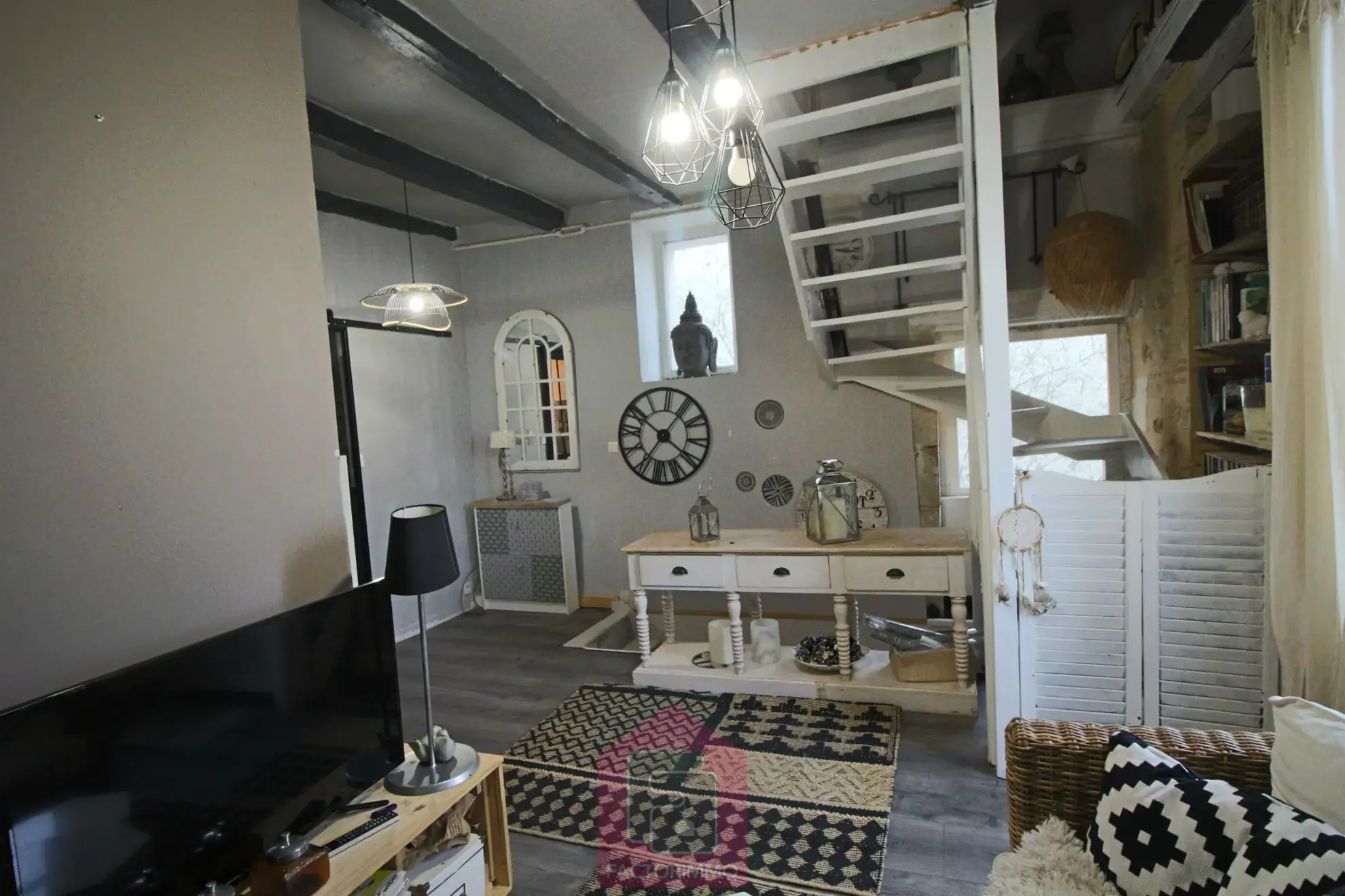 À vendre maison de 85 m² au cœur du village de Puy l Eveque 