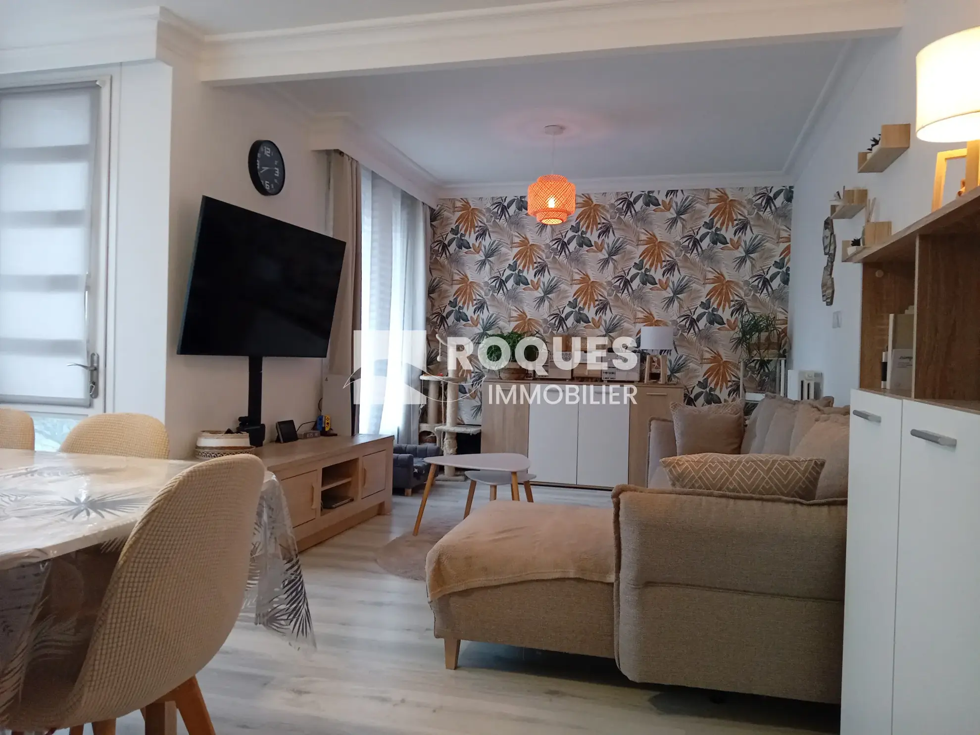 Bel appartement T4 à Millau avec balcon, cave et parking, proche des berges du Tarn 