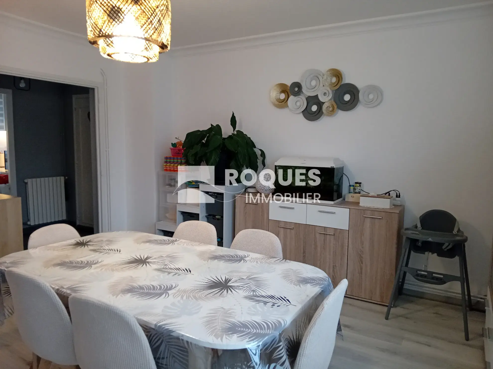 Bel appartement T4 à Millau avec balcon, cave et parking, proche des berges du Tarn 