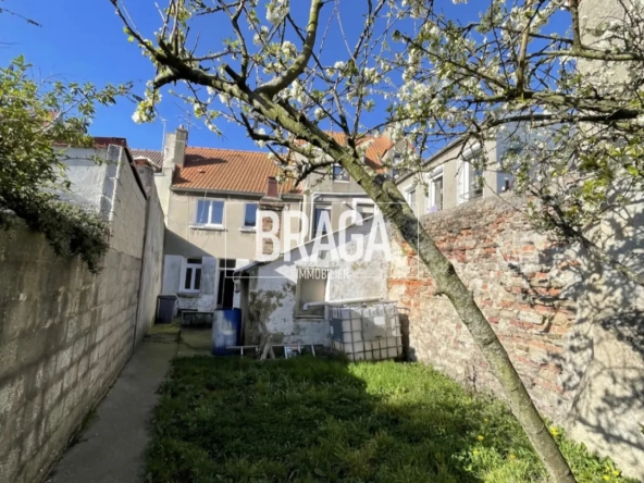 Maison à rénover de 105 m² avec jardin au Portel à 100 m de la plage