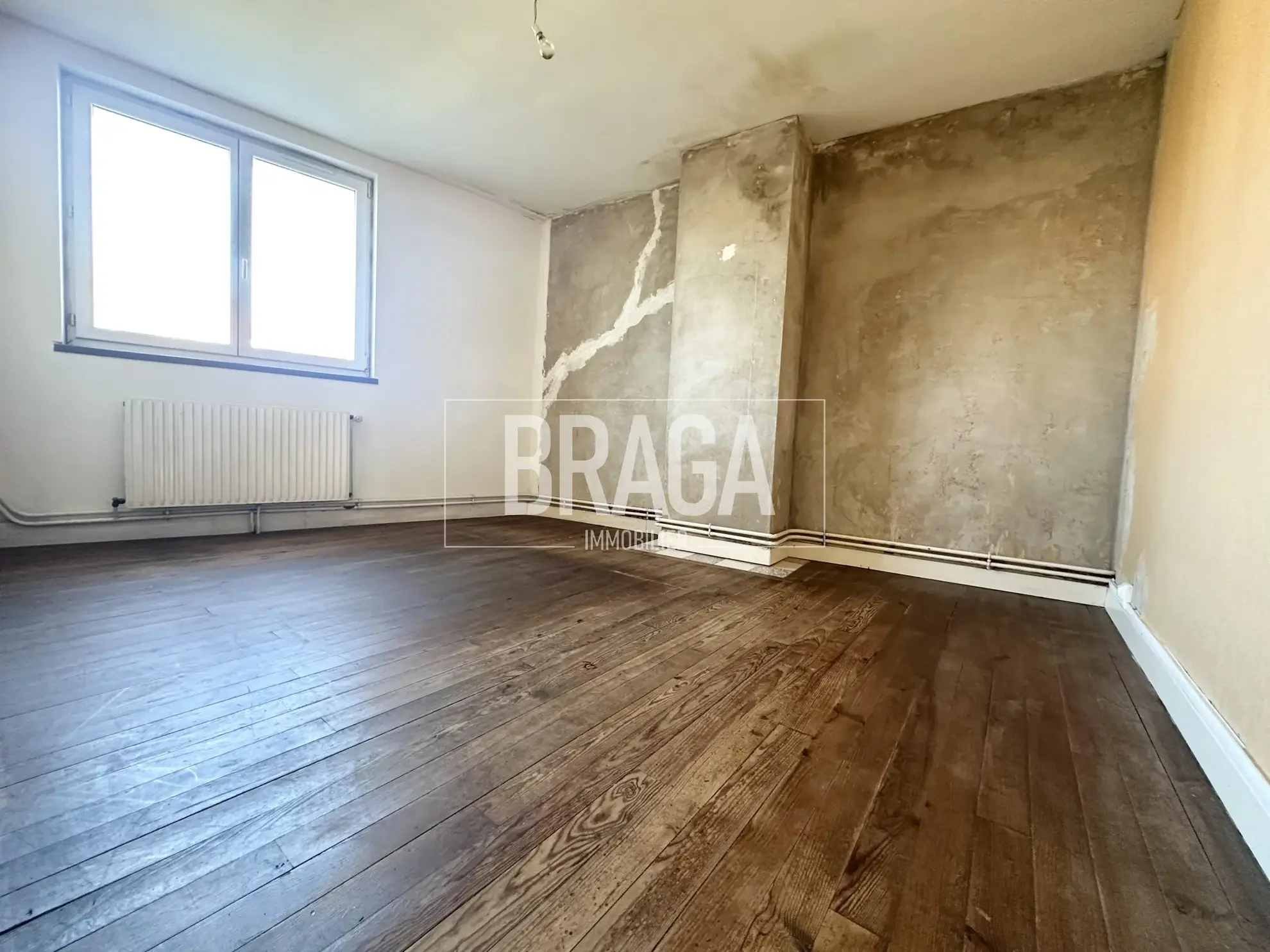 Maison à rénover de 105 m² avec jardin au Portel à 100 m de la plage 