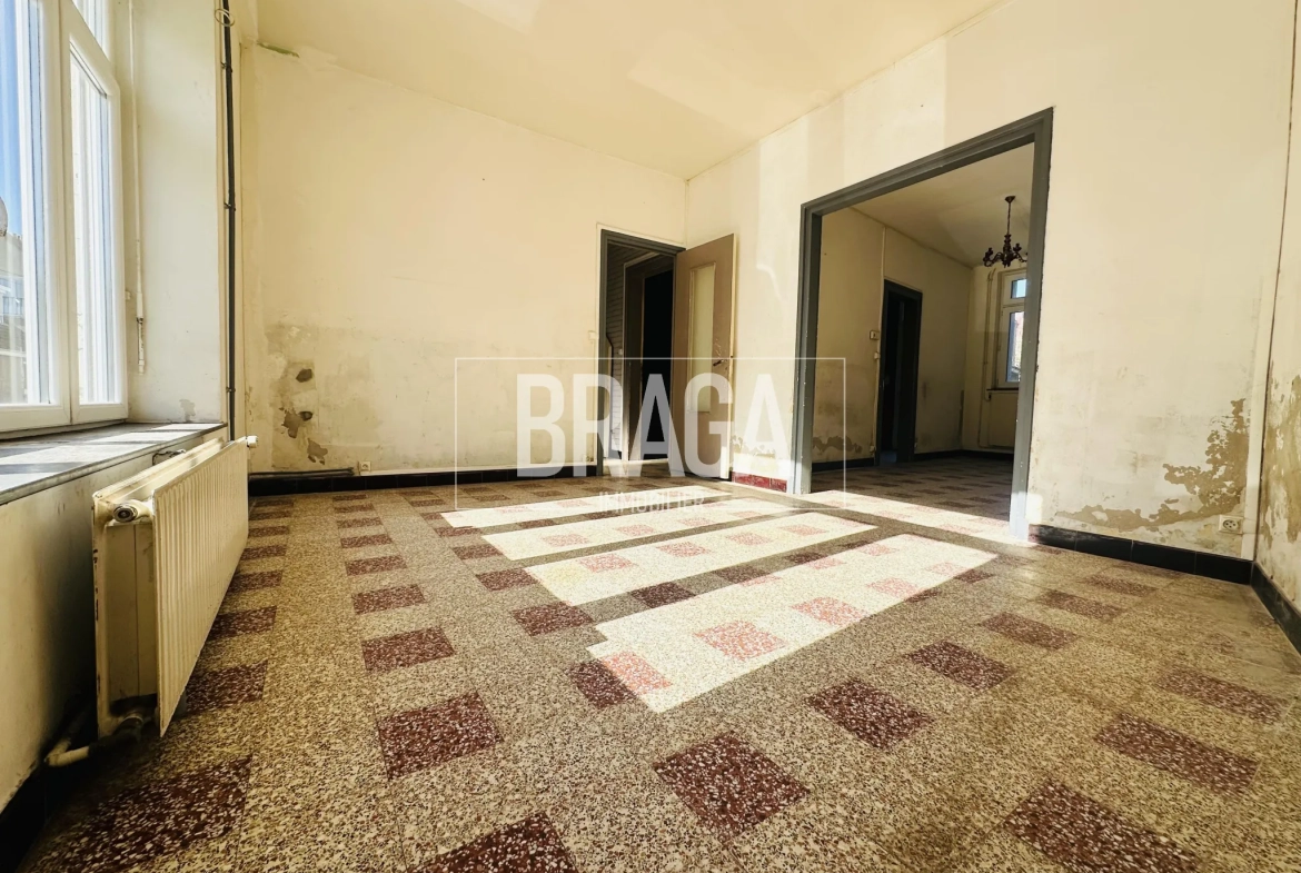 Maison à rénover de 105 m² avec jardin au Portel à 100 m de la plage 