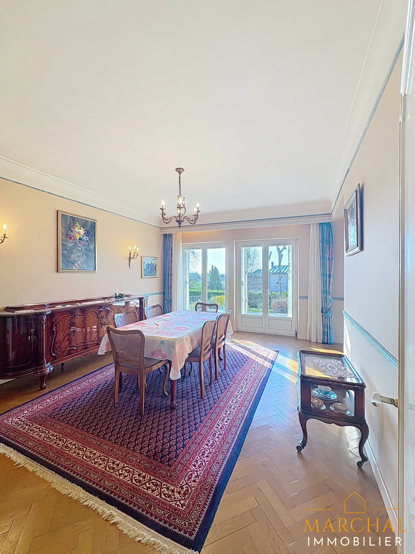 Maison de maître à Courcelles-sur-Nied - 165m², terrain de 2100m², 5 chambres 