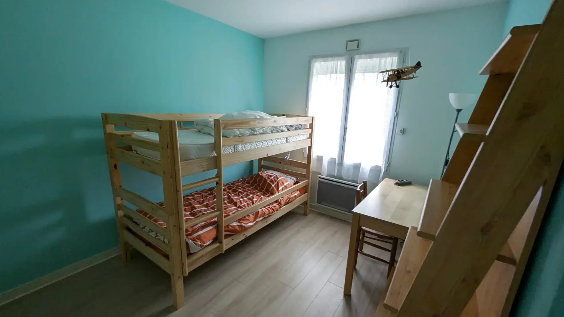 Maison familiale 4 chambres avec espace bois proche de Niort 