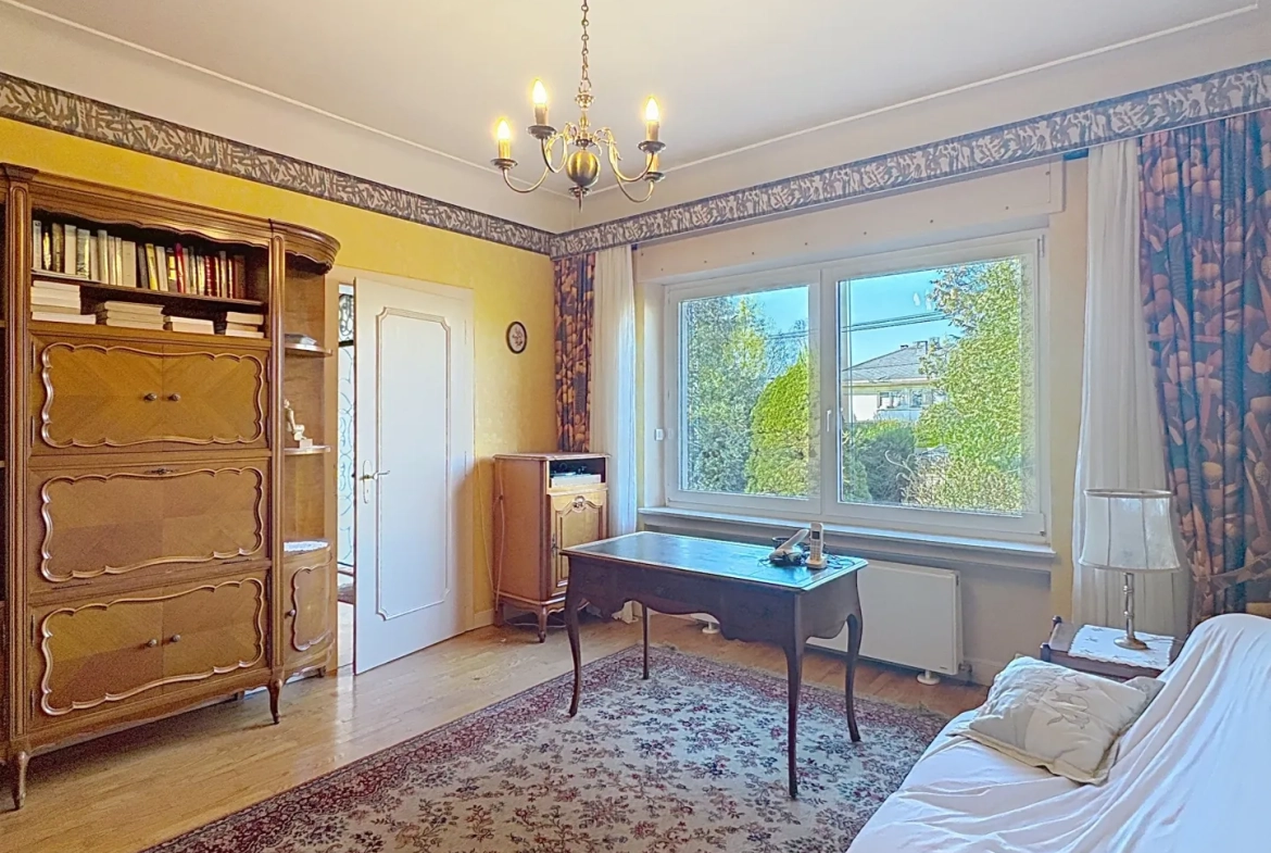 Maison de maître à Courcelles-sur-Nied - 165m², terrain de 2100m², 5 chambres 