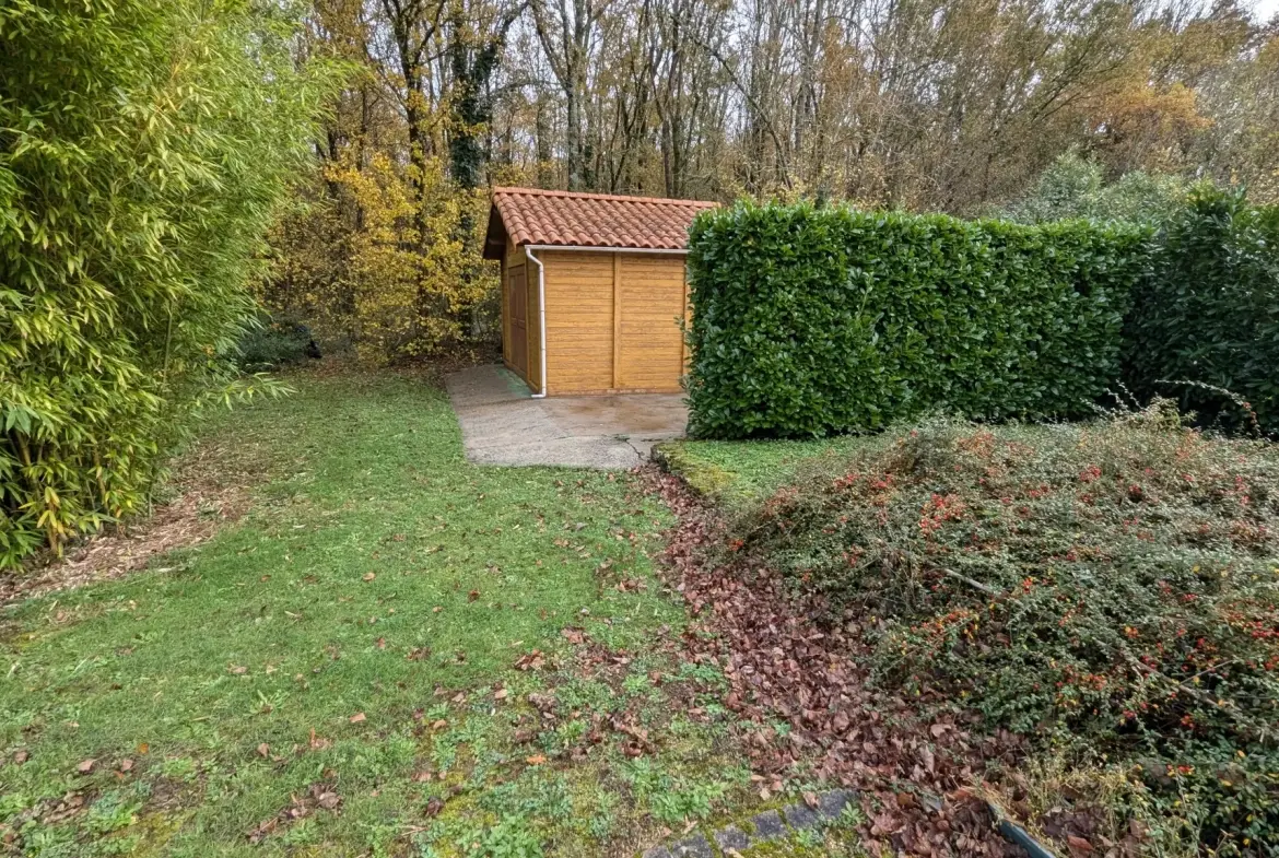 Maison familiale 4 chambres avec espace bois proche de Niort 