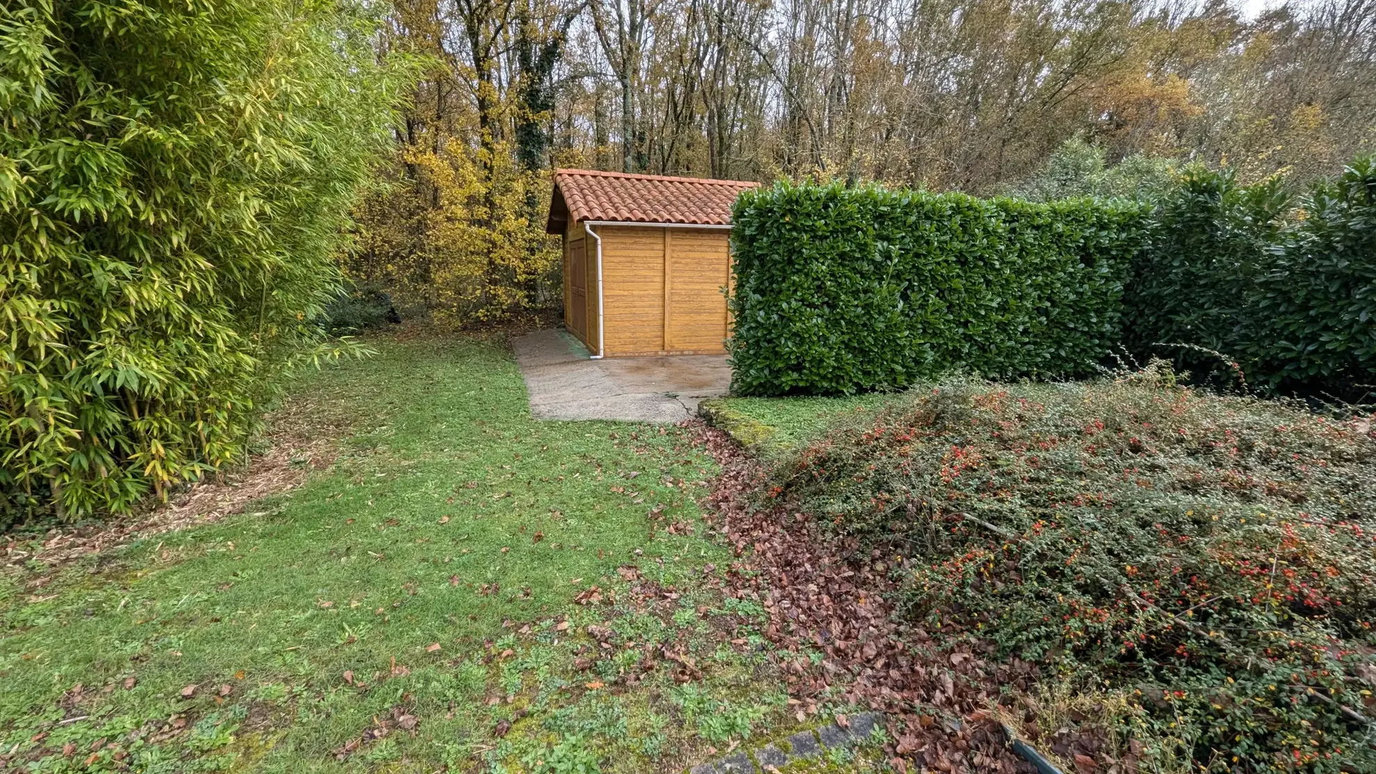 Maison familiale 4 chambres avec espace bois proche de Niort 